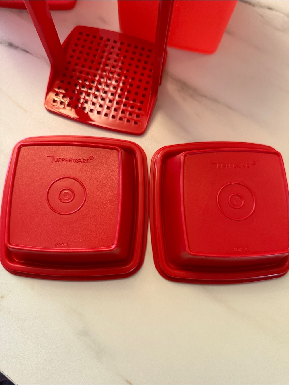 Tupperware 2 Small Pick-A-Deli Food Storage Container with Handle - Picture 3 of 10